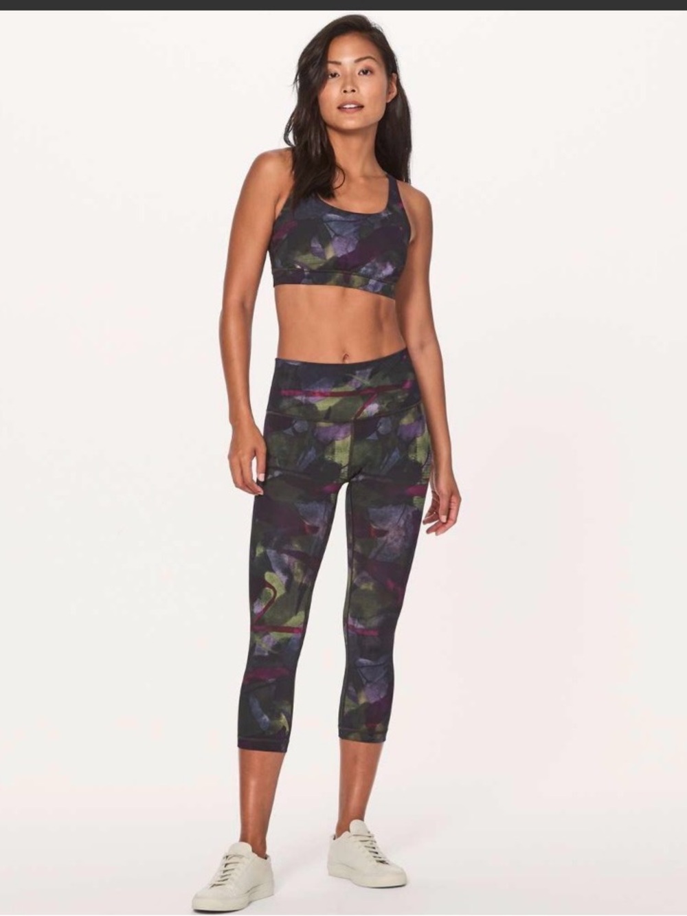Lululemon Energy Bra in Aura Dark Chrome Multi size 6